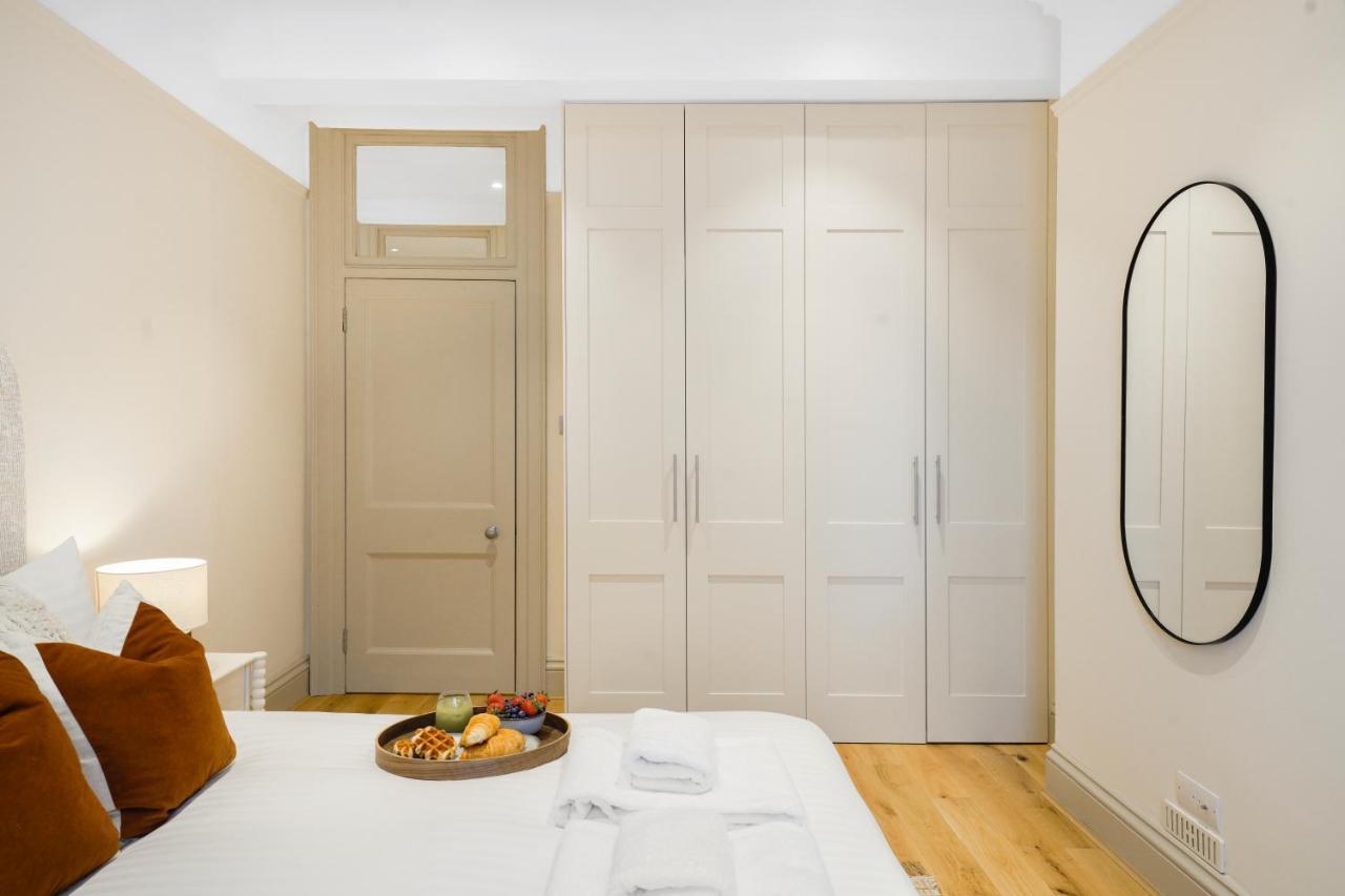 Spacious And Modern 4 Beds Home In Kensington Лондон Экстерьер фото