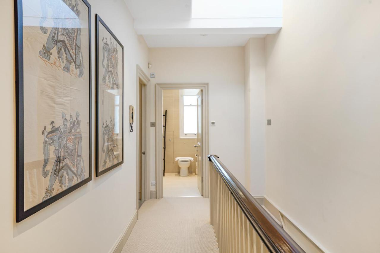Spacious And Modern 4 Beds Home In Kensington Лондон Экстерьер фото