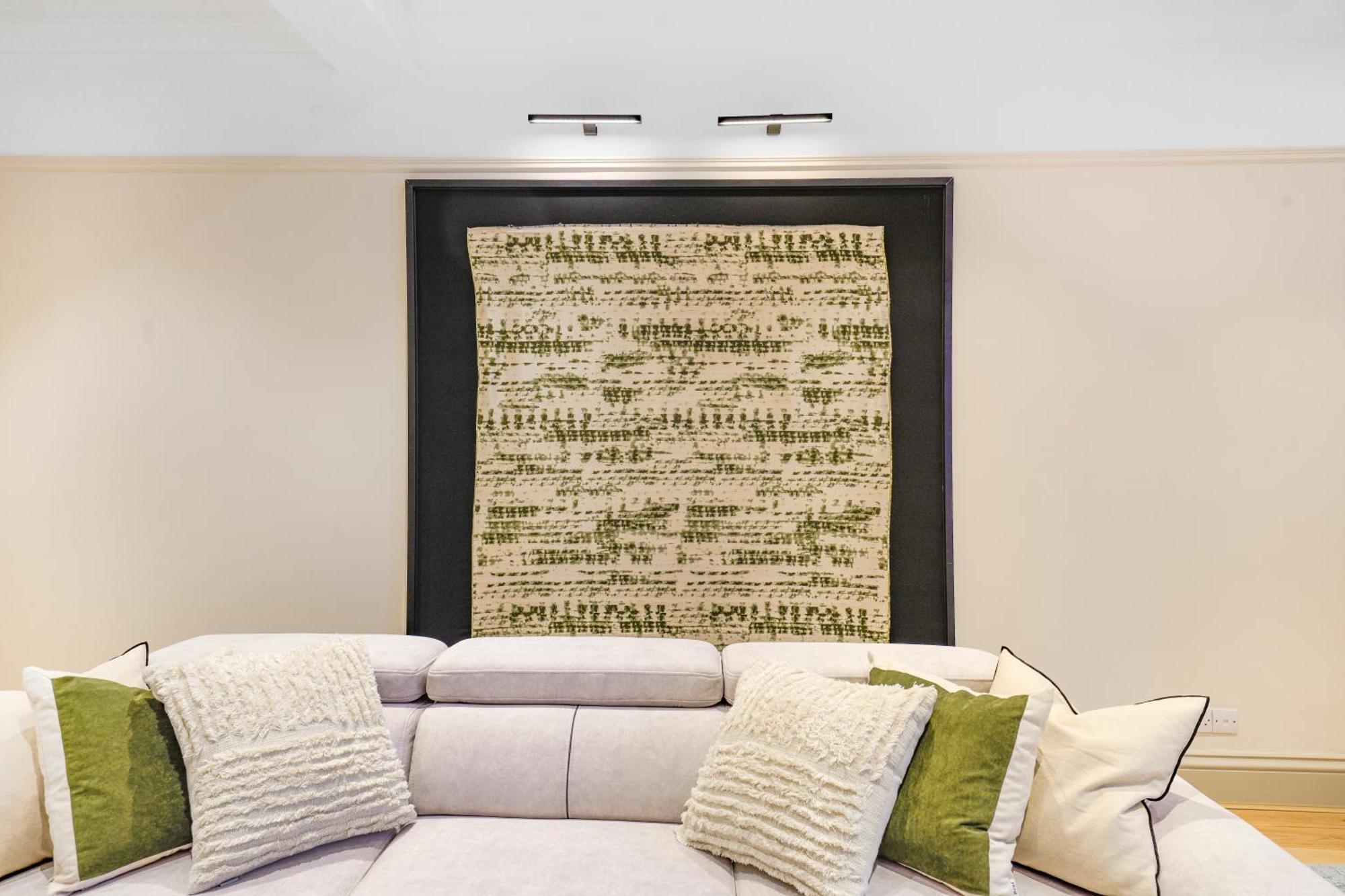 Spacious And Modern 4 Beds Home In Kensington Лондон Экстерьер фото